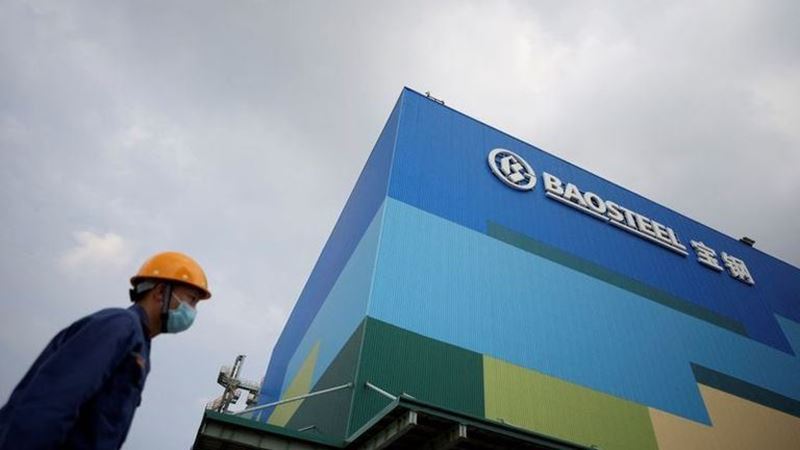 Baosteel, zayıf talebe rağmen ilk yarı kârını %7,4 artırdı