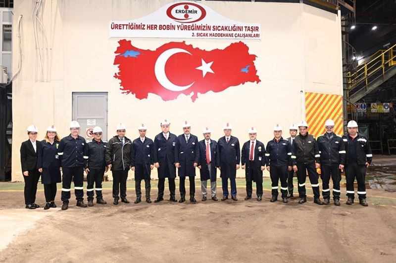 OYAK Yönetim Kurulu Başkanı Zekai Aksakallı, Erdemir'i ziyaret etti