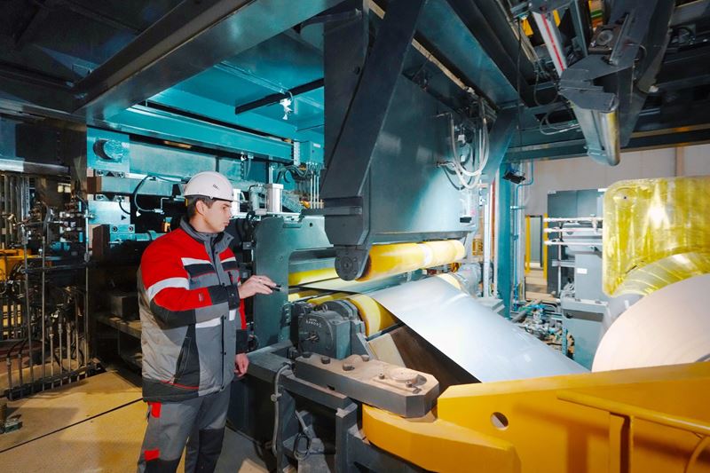 Russian Stainless Company, soğuk haddelenmiş paslanmaz çelik ruloda ilk üretimini gerçekleştirdi