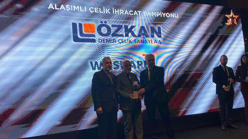 Özkan Demir Çelik İhracatın Yıldızları etkinliğinde altın kategori ödülüne layık görüldü 