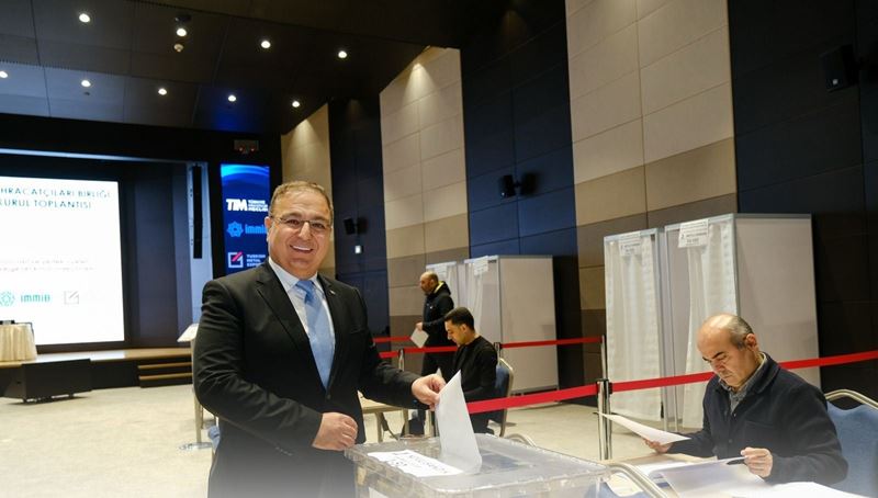 Çetin Tecdelioğlu İDDMİB Başkanlığında yeniden güven tazeledi