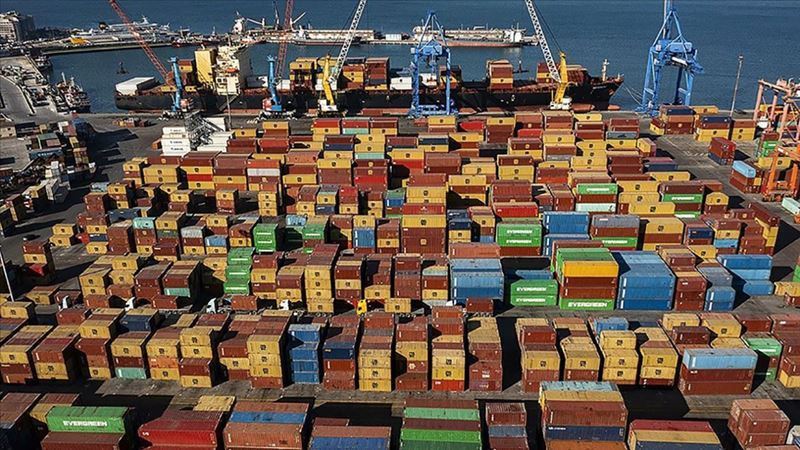 Strong export growth recorded as foreign trade deficit narrowed in april