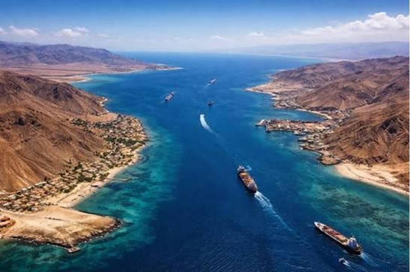 Hormuz, Bab el-Mandeb traffic declines as Iran issues route warning
