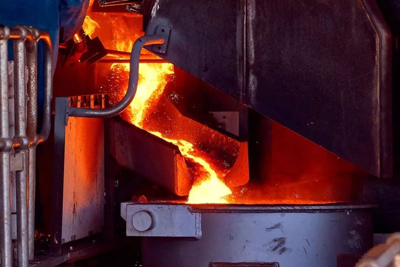Fortescue, Avustralya’da yeşil metal üretimi için ilk sıcak metali üretti