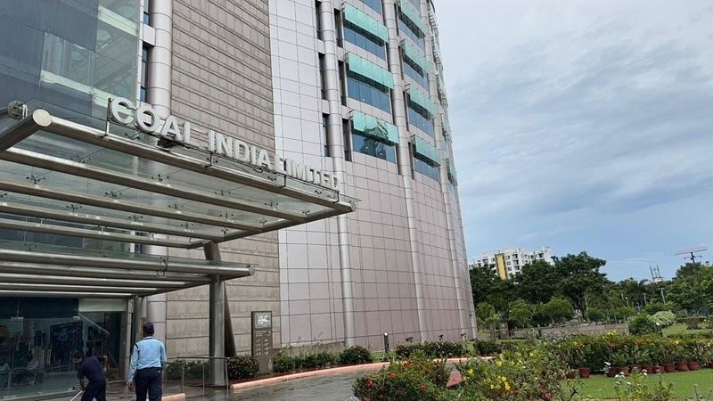 Demir cevheri madenciliğine giren Coal India, Singapur’da ofis kuruyor