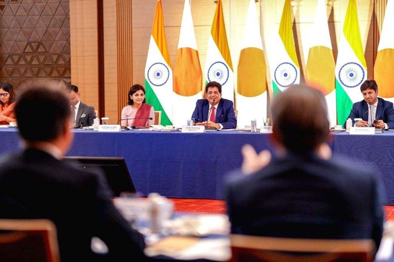 Bakan Goyal'dan Japon şirketlerine Hint çeliği kullanma çağrısı