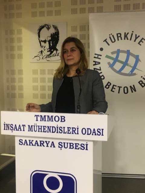 Müteahhitler ve Beton Üreticileri Sakarya Beton Semineri’nde Bir Araya Geldi