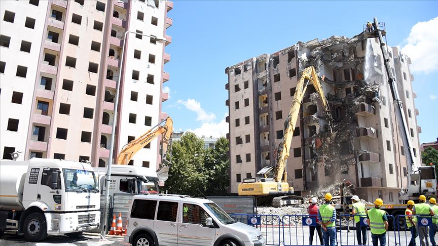 KENTSEV Başkanı Haluk Sur'dan "kentsel dönüşüm için acele edilmesi" çağrısı