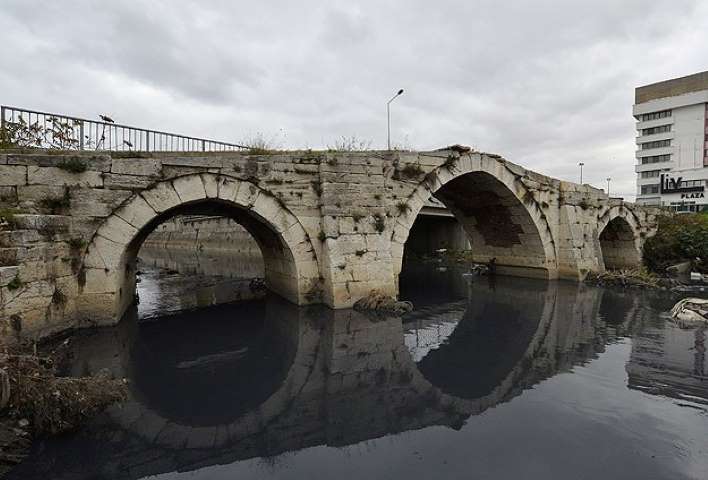 Sinan'ın 5 Asırlık Köprüsünü Önce Sel Sonra İhmal Vurdu
