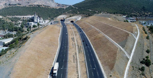 Bursa-İzmir Kemalpaşa Yolu Tam Gaz İlerliyor!