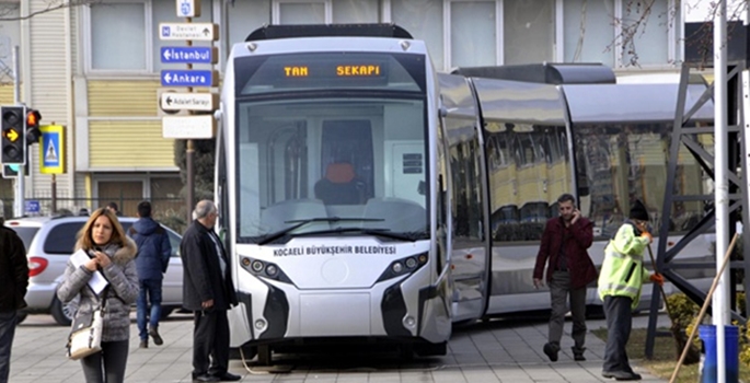 İmzalar atıldı Kocaeli'ye tramvay geliyor