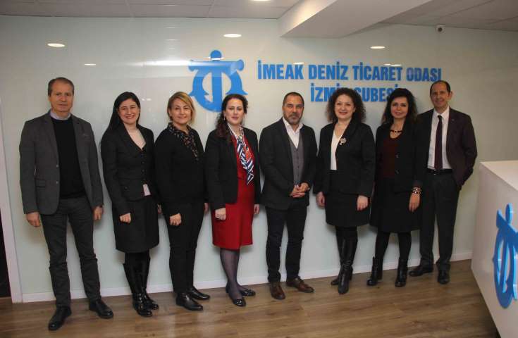 Denizcilikte Dümene Kadınlar Geçiyor