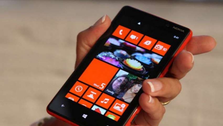 Cep Telefonu Devi Nokia, Resmen Microsoft'un Oldu. Şirket 7.2 Milyar Dolar Karşılığında Microsoft Çatısı Altına Girdi.