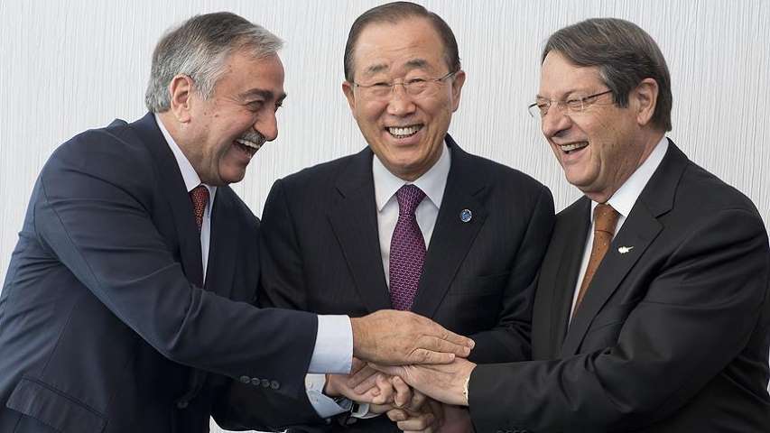 Kıbrıs Müzakereleri Bir Hafta Ertelendi