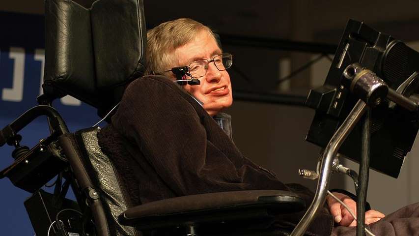 Stephen Hawking Hayatını Kaybetti
