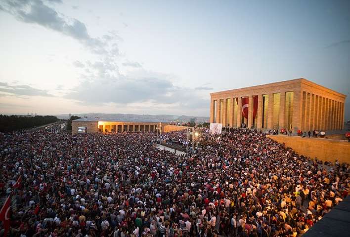 Anıtkabir'de 17 Yıl Sonra İlk Konser
