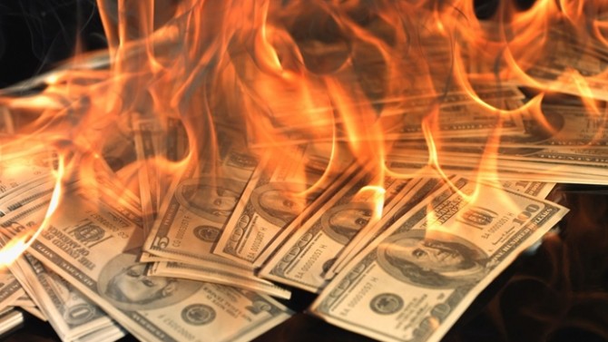 Doların Tansiyonu Düşmüyor