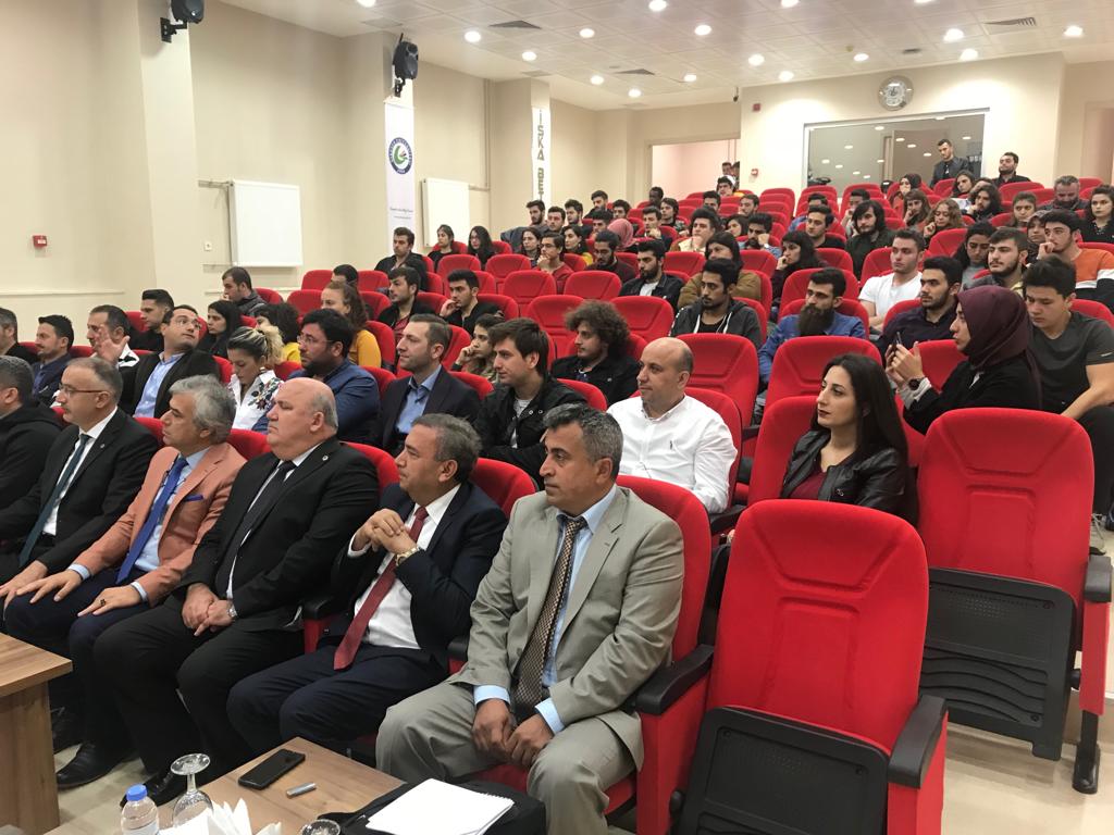 Silindirle Sıkıştırılmış Beton Yol (SSB) Uygulamaları Giresun Üniversitesi’nde Anlatıldı