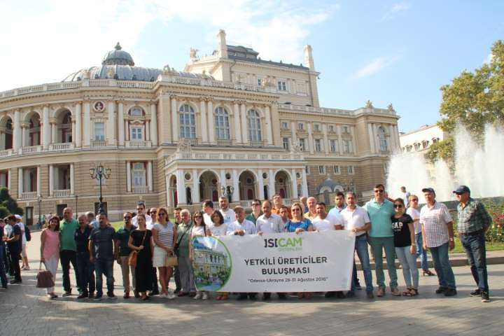Şişecam, Yetkili Üreticilerle Odessa’da Buluştu