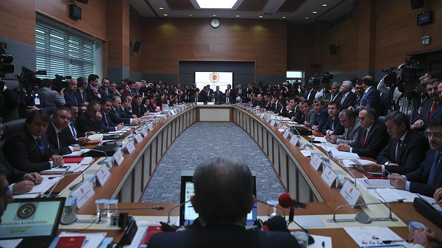 Anayasa Değişikliği Teklifinin İlk İki Maddesi Kabul Edildi