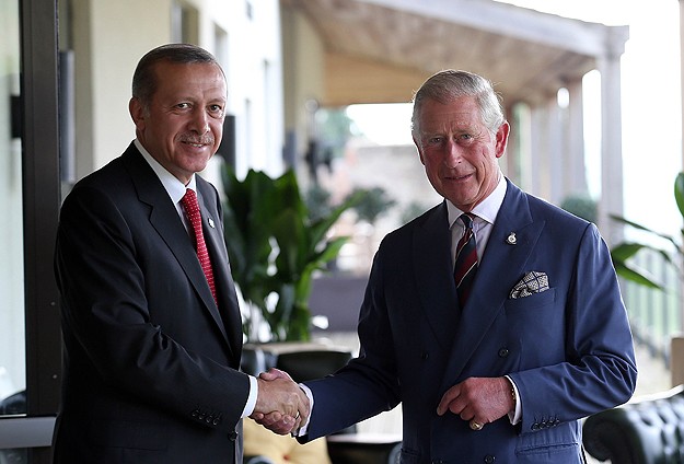 Cumhurbaşkanı Erdoğan NATO Zirvesi'nde Liderlerle Görüştü