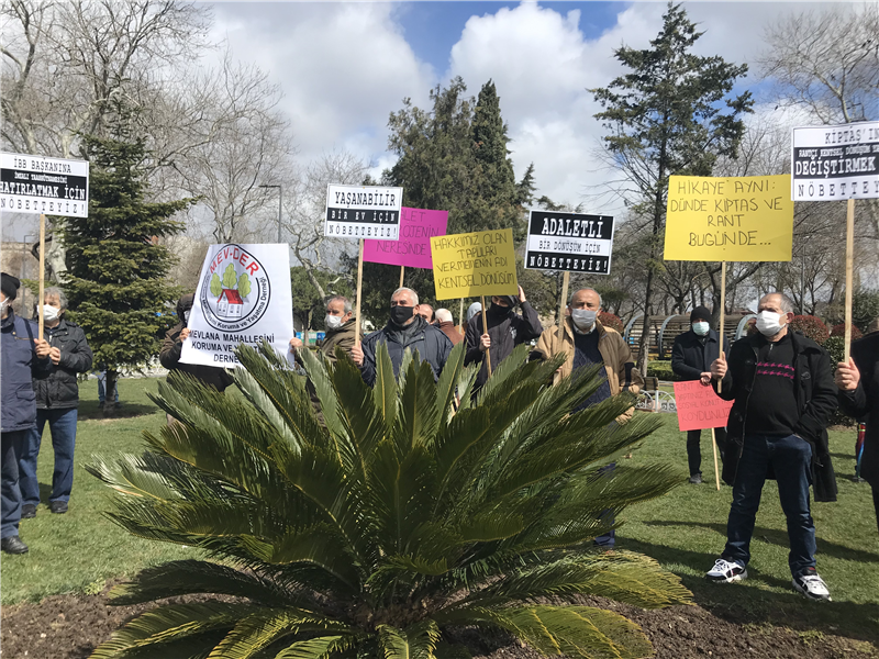 İBB önünde KİPTAŞ'ın kentsel dönüşüm projesi protesto edildi