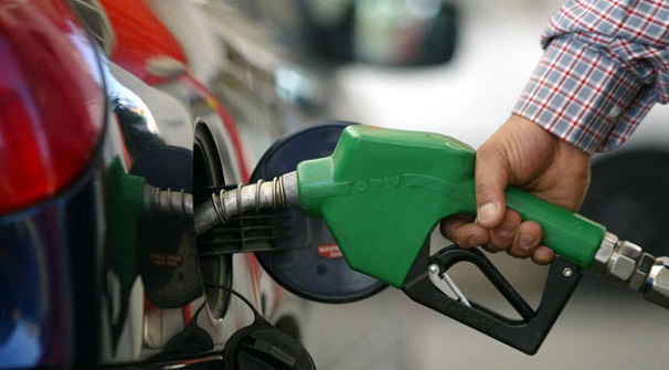 Benzine Bir Zam Daha Geliyor