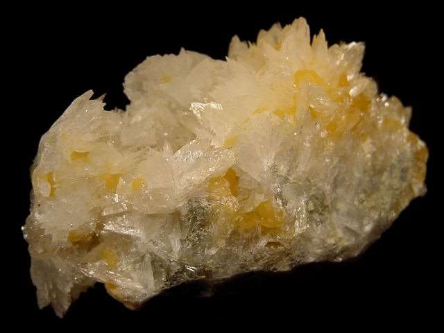 2 Milyon Ton Bor Sattık