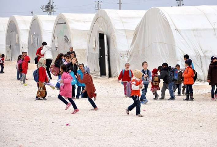 Türkiye'deki Barınma Merkezlerinde 220 Bin Suriyeli Yaşıyor