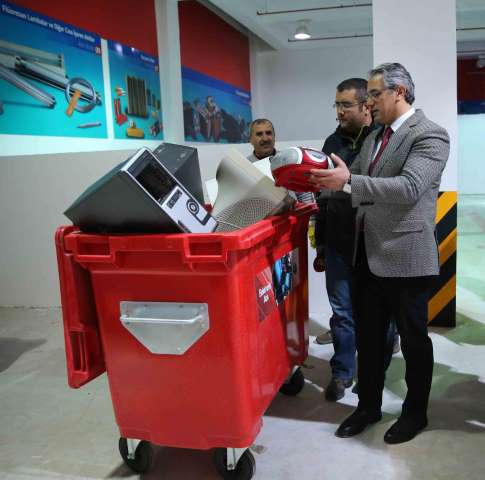 Karşıyaka Belediyesi’nden Geri Dönüşüme 118 Tonluk Katkı