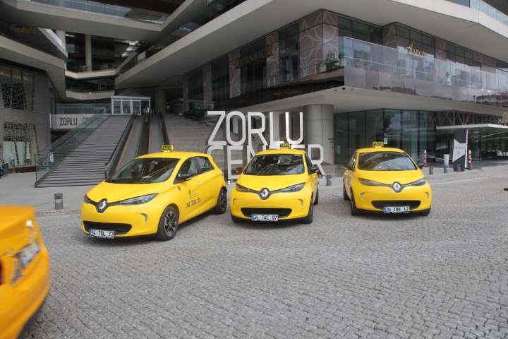 Zorlu Center’da Elektrikli Taksi Dönemi Başladı!