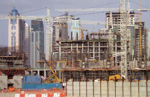 İnşaat Sektörüne Petrol Tehdidi