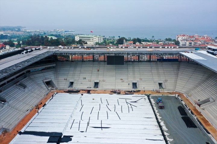 Göztepe Yeni Stadına Kavuşuyor