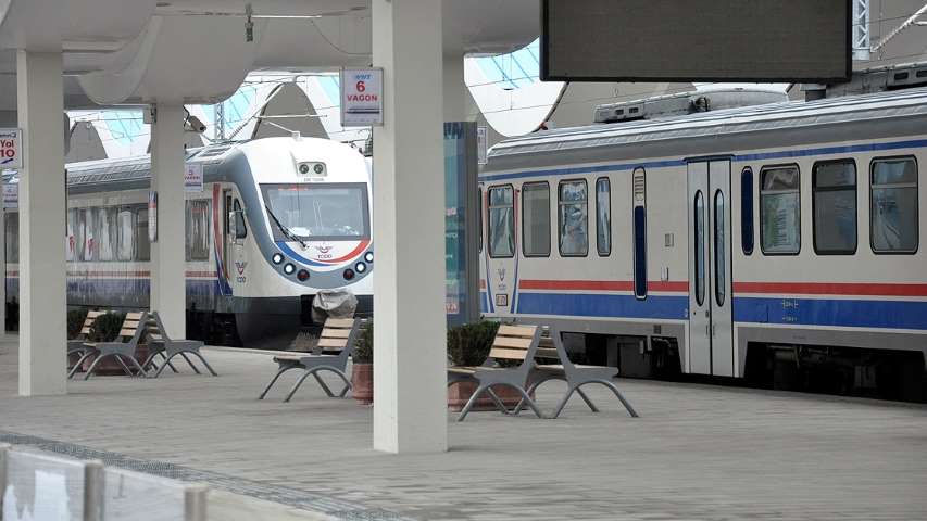 Demir Ağlarda 91 Raybüs Hizmet Veriyor