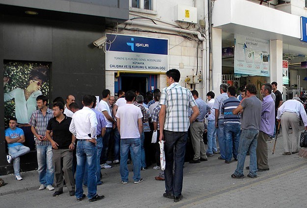 İŞKUR'un İşe Yerleştirme Oranı Arttı