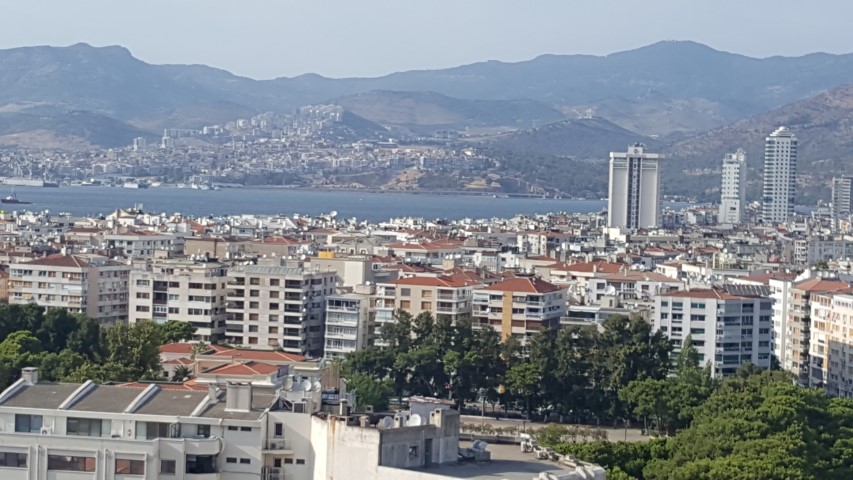 İzmir'de 2 Bin 118 Yapı Kayıt Belgesi İptal Edildi