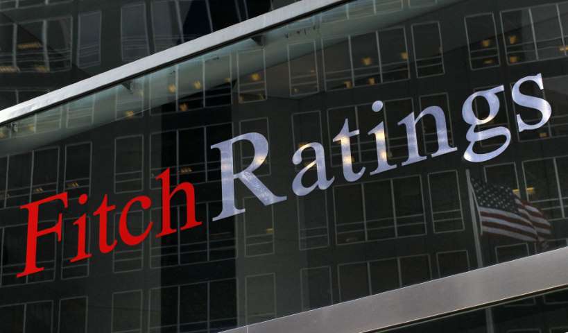 Fitch Yunanistan'ın Kredi Notunu Yükseltti