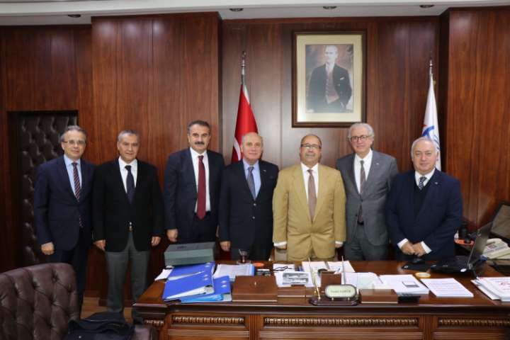 İzmir Limanı Daha Fazla İhracat için Büyüyecek