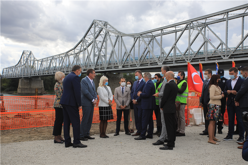 Türkiye'nin desteklediği Saraybosna-Belgrad Otoyolu'nda çalışmalar sürüyor