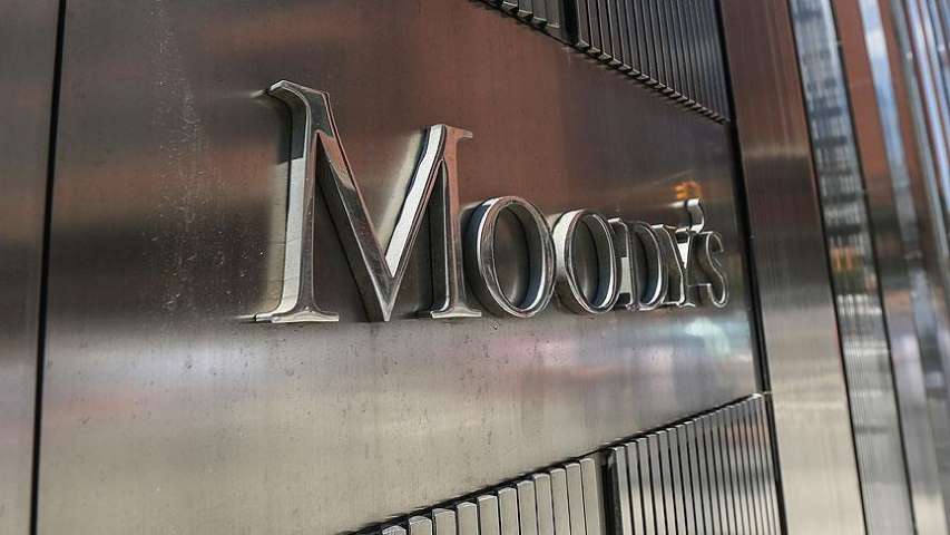Moody's Birleşik Krallık'ın Kredi Notunu Düşürdü