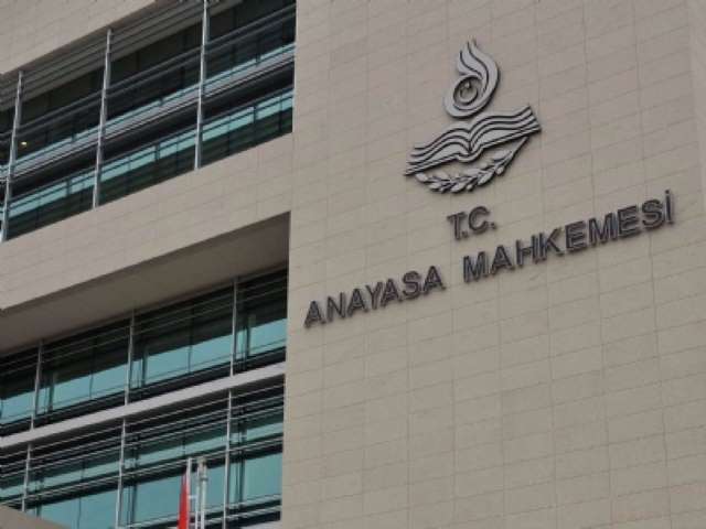 Tartışılan Yasa İptal