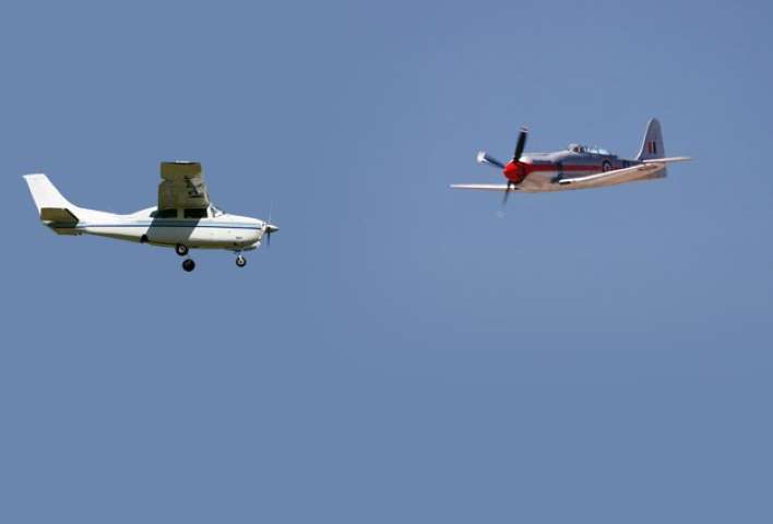 ABD'de İki Küçük Uçak Havada Çarpıştı