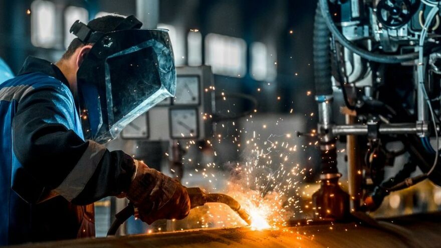 İSO Türkiye İmalat PMI, martta 52,6'ya yükseldi