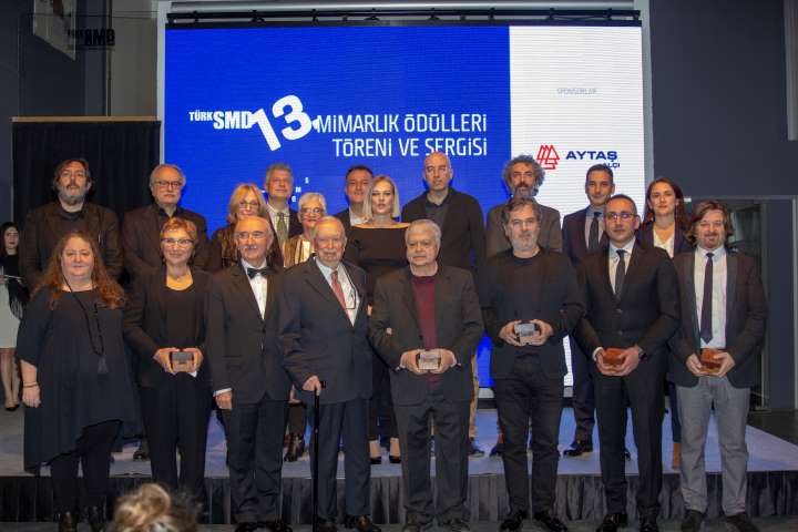 İzmir'e 4 Ödül Birden