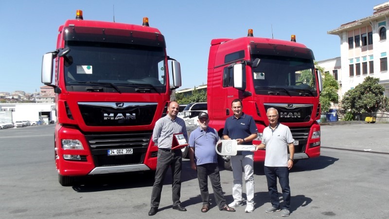 Zafer Kardeşler uluslararası ağır nakliyede tercihini MAN çekicilerden yana kullandı 