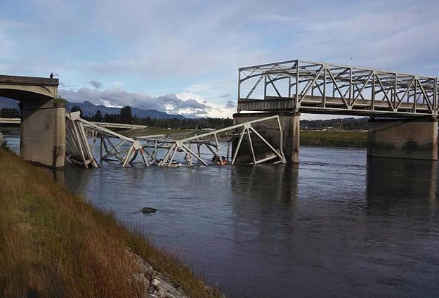 ABD'de Köprü Çöktü