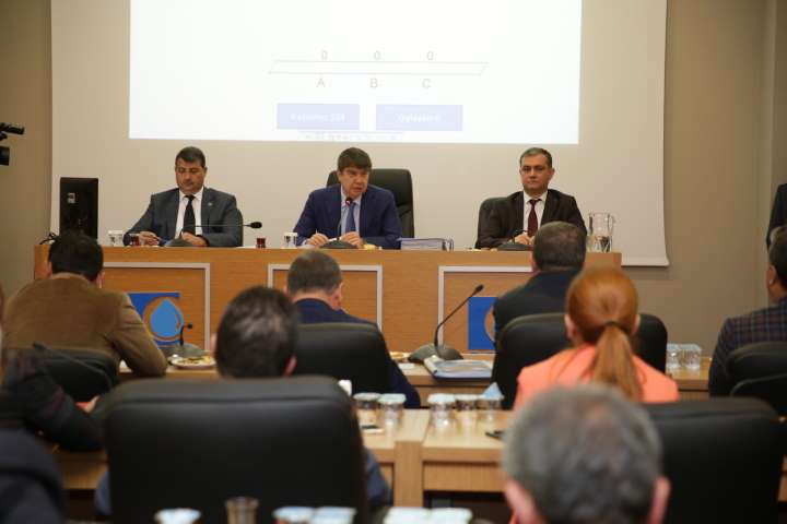 2 Milyar 260 Milyonluk Bütçenin Yarısı Yatırıma Gidecek