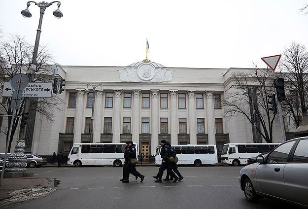 Ukrayna'da Siyasi Partiler Aday Listelerini Açıkladı