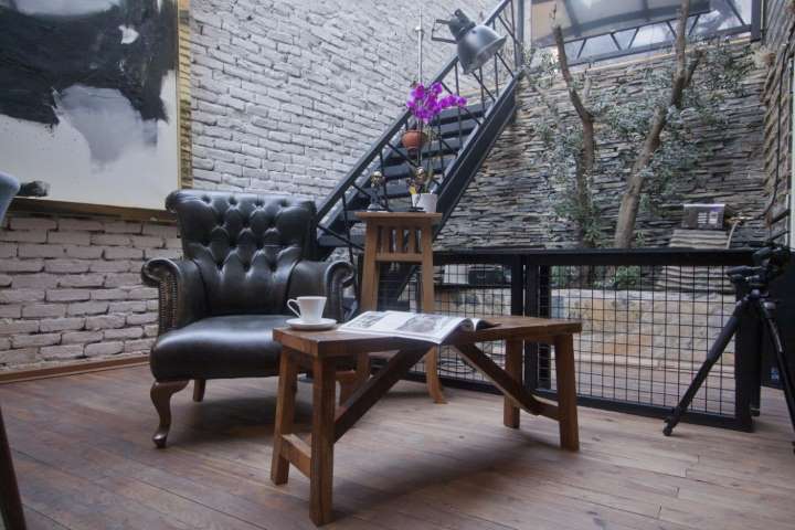 Ölümsüz Aşklara Ömürlük Mobilya ByPallette