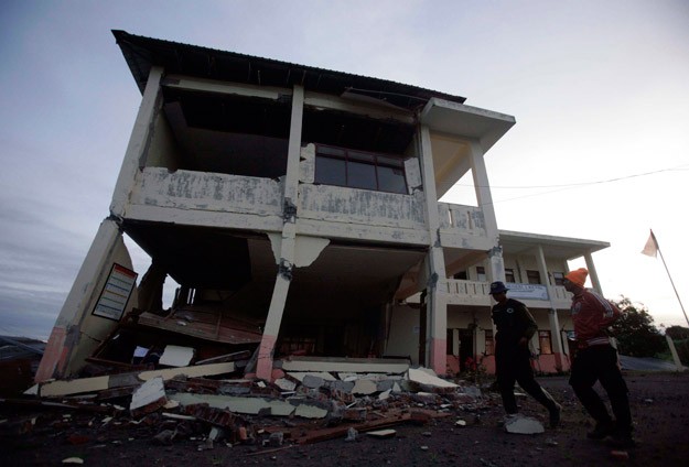 Endonezya'da Deprem: 22 Ölü
